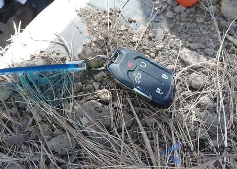 2019 Chevrolet Silverado 1500 High Country из США, поврежденный, VIN 1GCUYHED1KZ401768